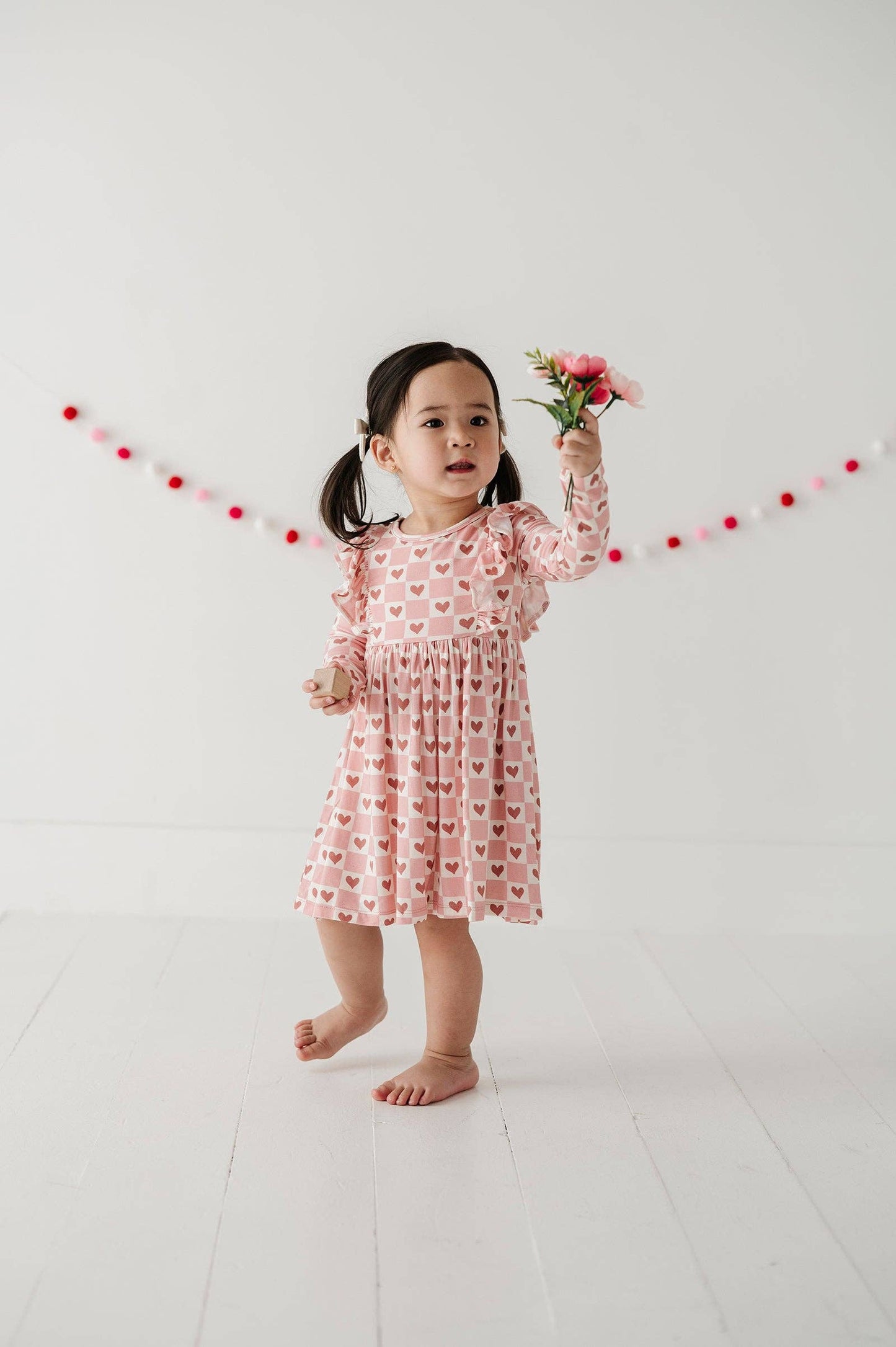 babysprouts clothing company - Girl's Long Sleeve Ruffle Dress: Checkered Girl's Hearts