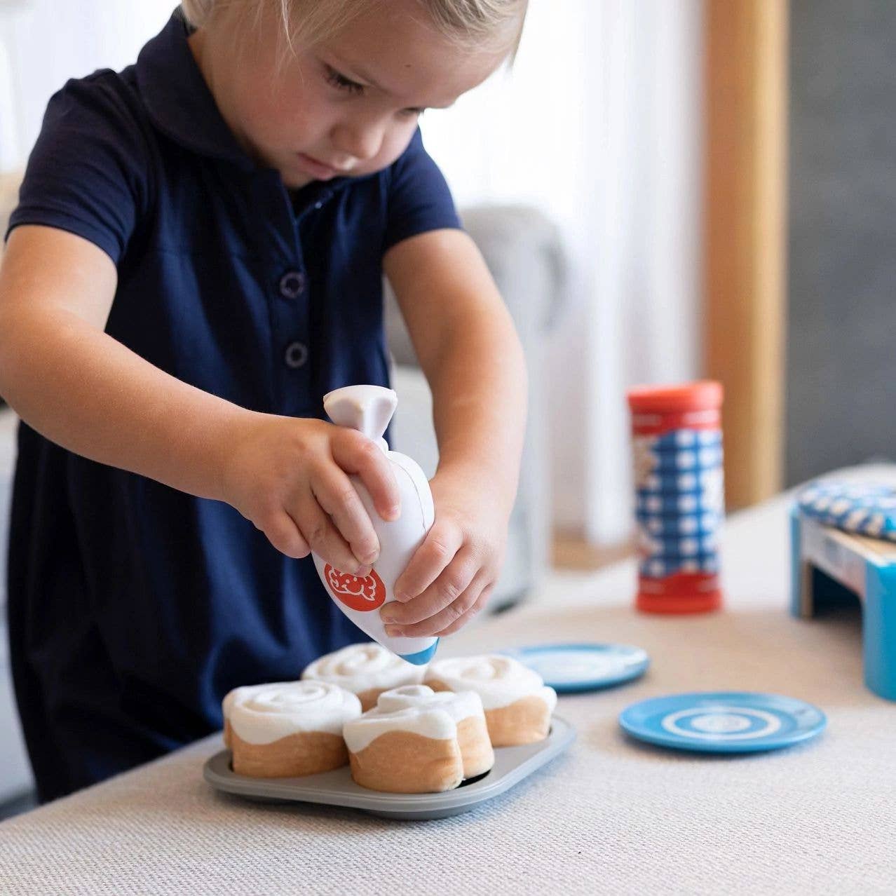 Fat Brain Toy Co. - Pretendables Cinnamon Roll Set