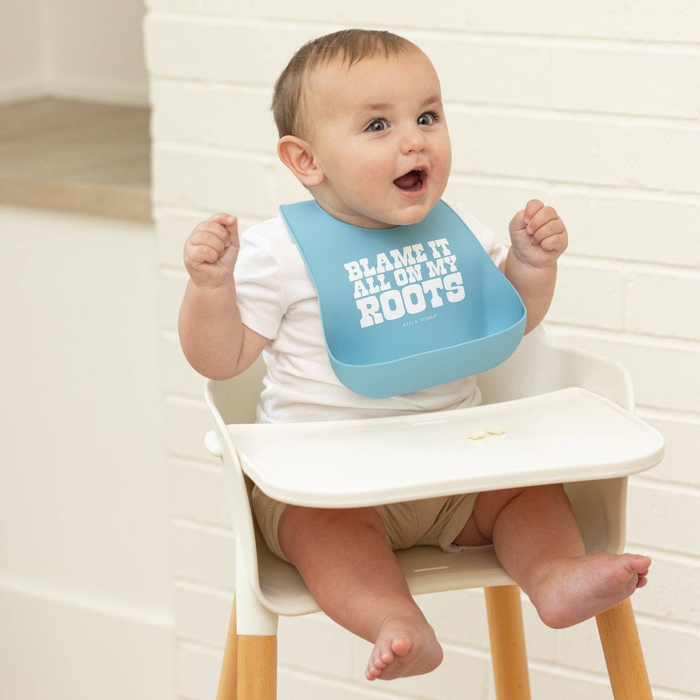 Bella Tunno - Blame it All On My Roots Wonder Bib: Blue