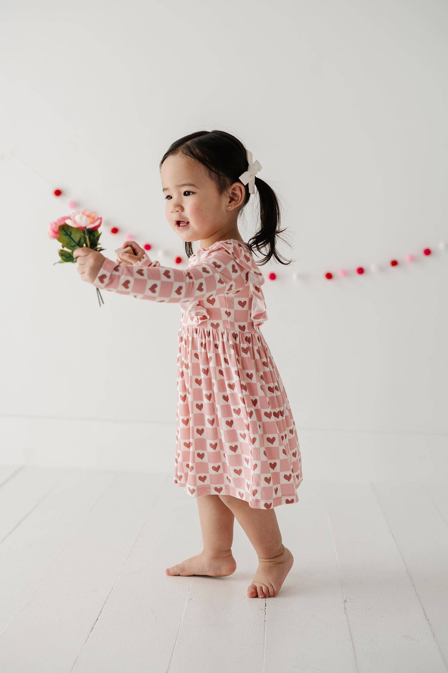 babysprouts clothing company - Girl's Long Sleeve Ruffle Dress: Checkered Girl's Hearts