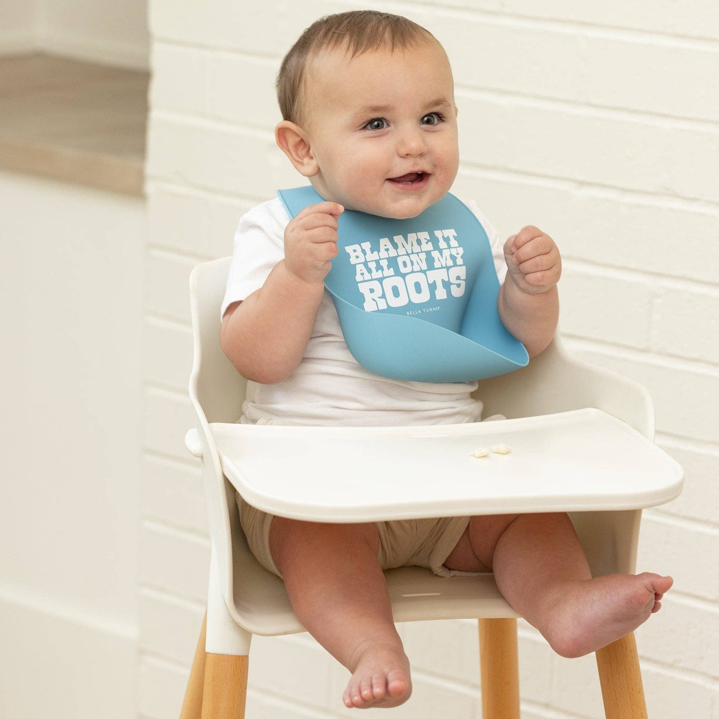 Bella Tunno - Blame it All On My Roots Wonder Bib: Blue