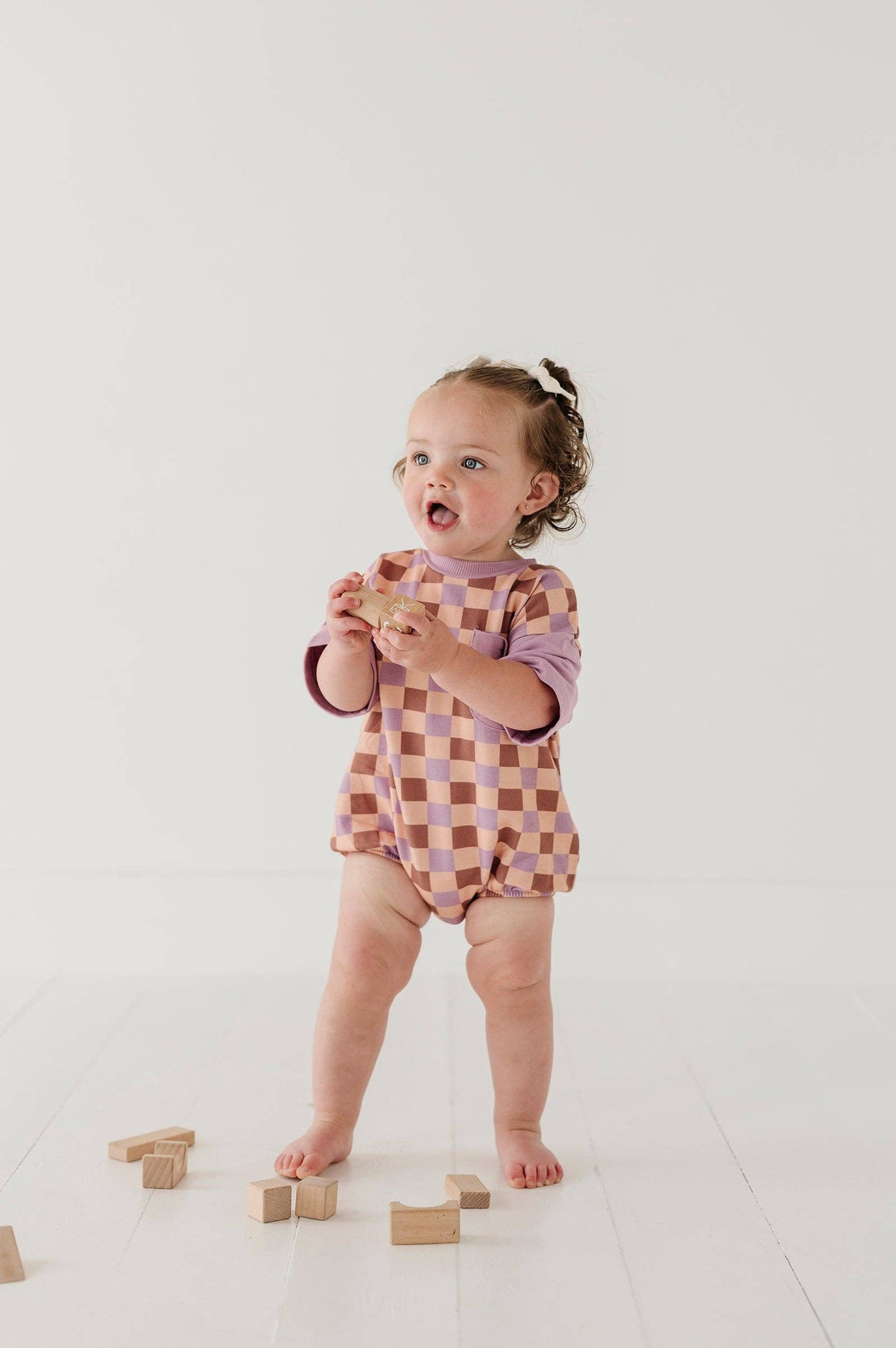 babysprouts clothing company - Short Sleeve Colorblock Romper: Checker in Burlwood