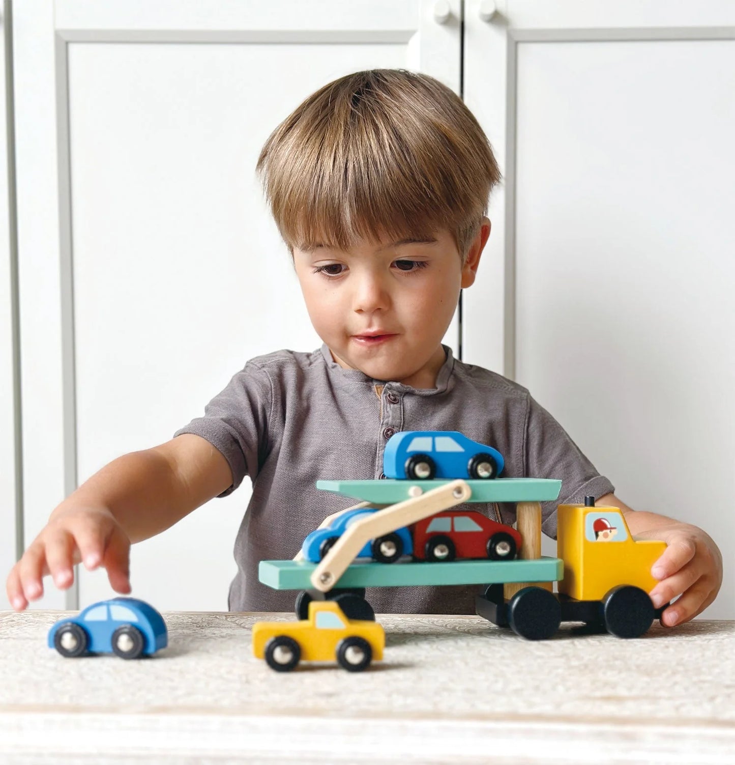 Mentari Toys - Vehicle Transporter